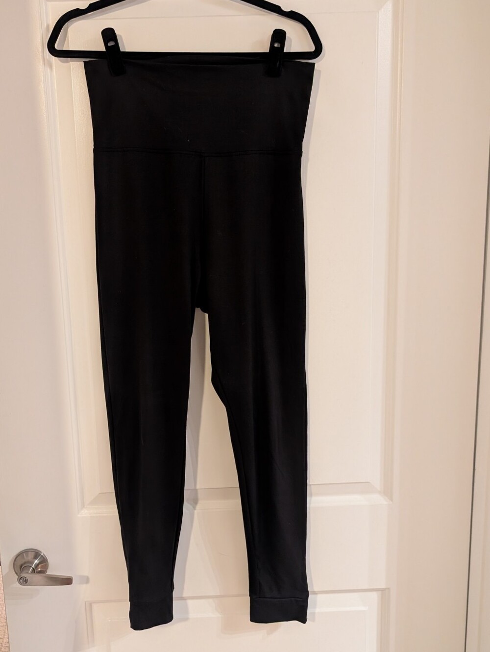 A New Day Black High-Waist Leggings - Sz M - EUC